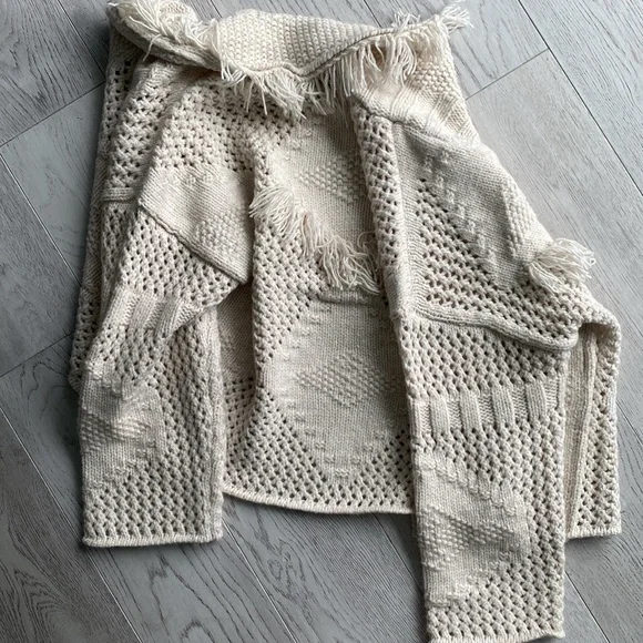 Sweater - Picture 3 of 3